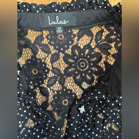 Lulu's Respect Black and White Lace Button-Up Polka Dot Top Size Xs - Picture 2 of 6